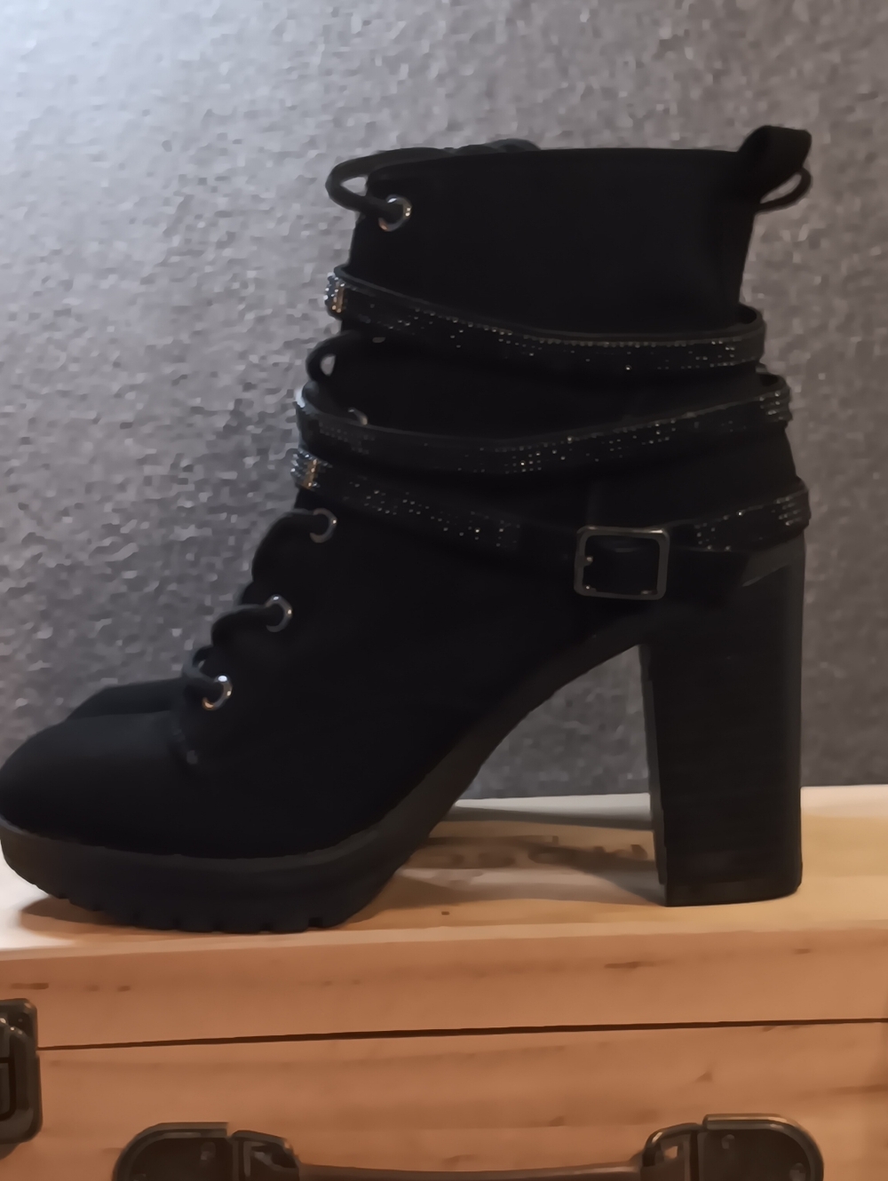 Andiamo Women's Black Boots , Size 7